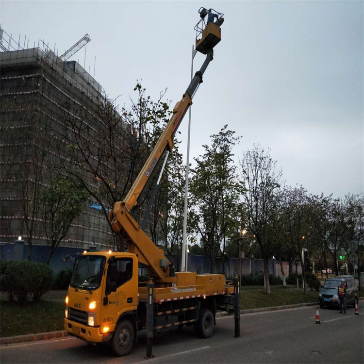 广西小型高空作业车出租